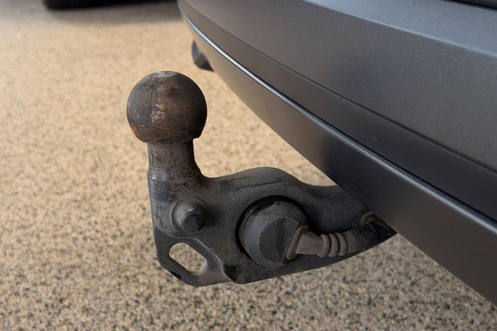 Grå Skoda Enyaq fra 2021