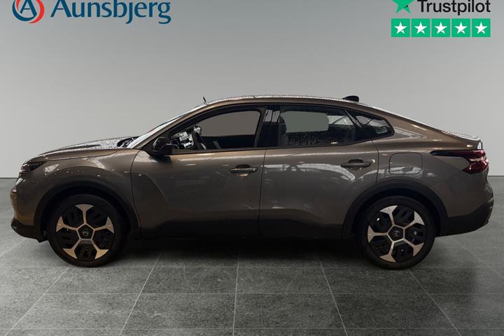 Grå Citroën ë-C4 X fra 2025
