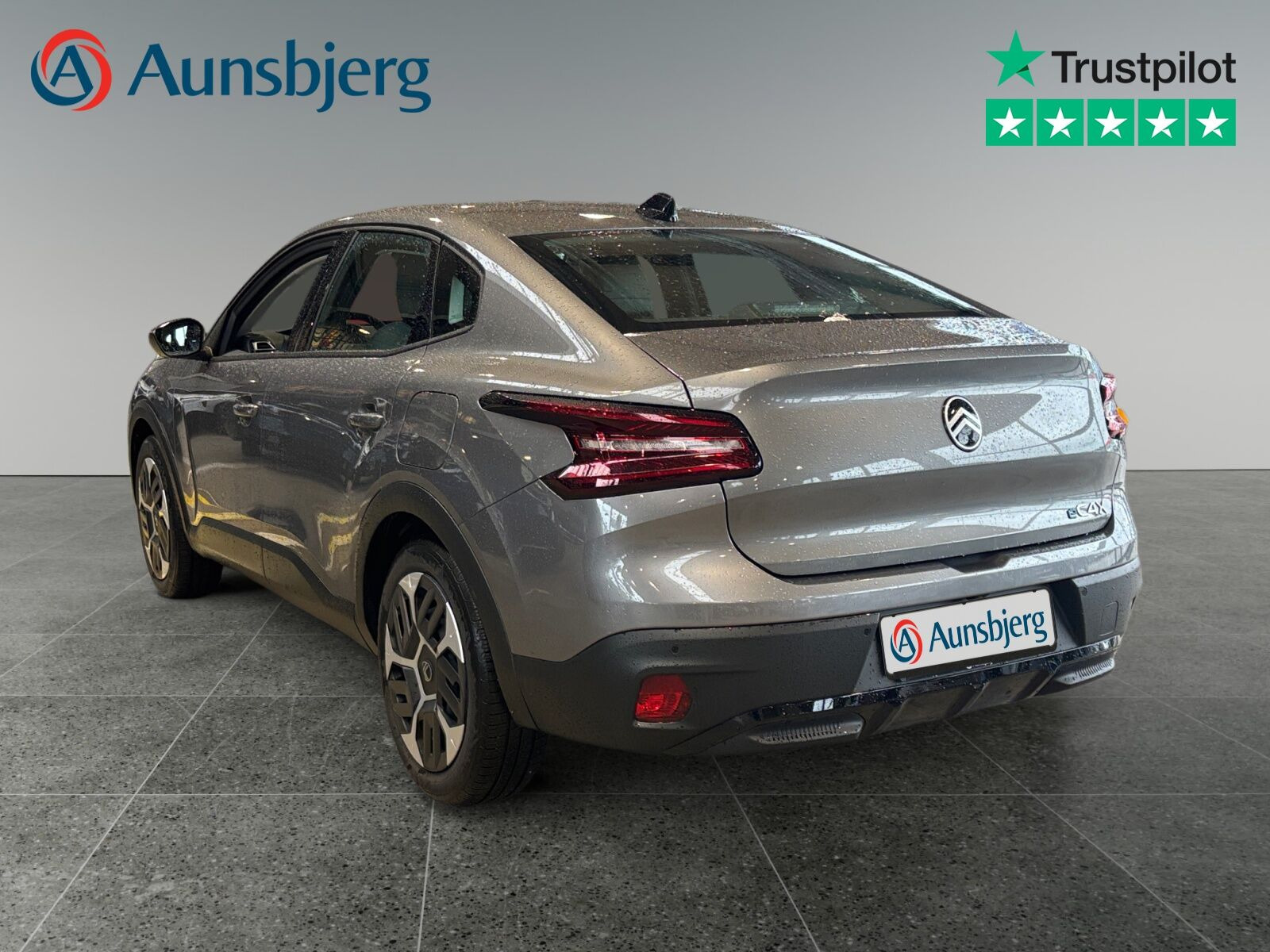 Grå Citroën ë-C4 X fra 2025