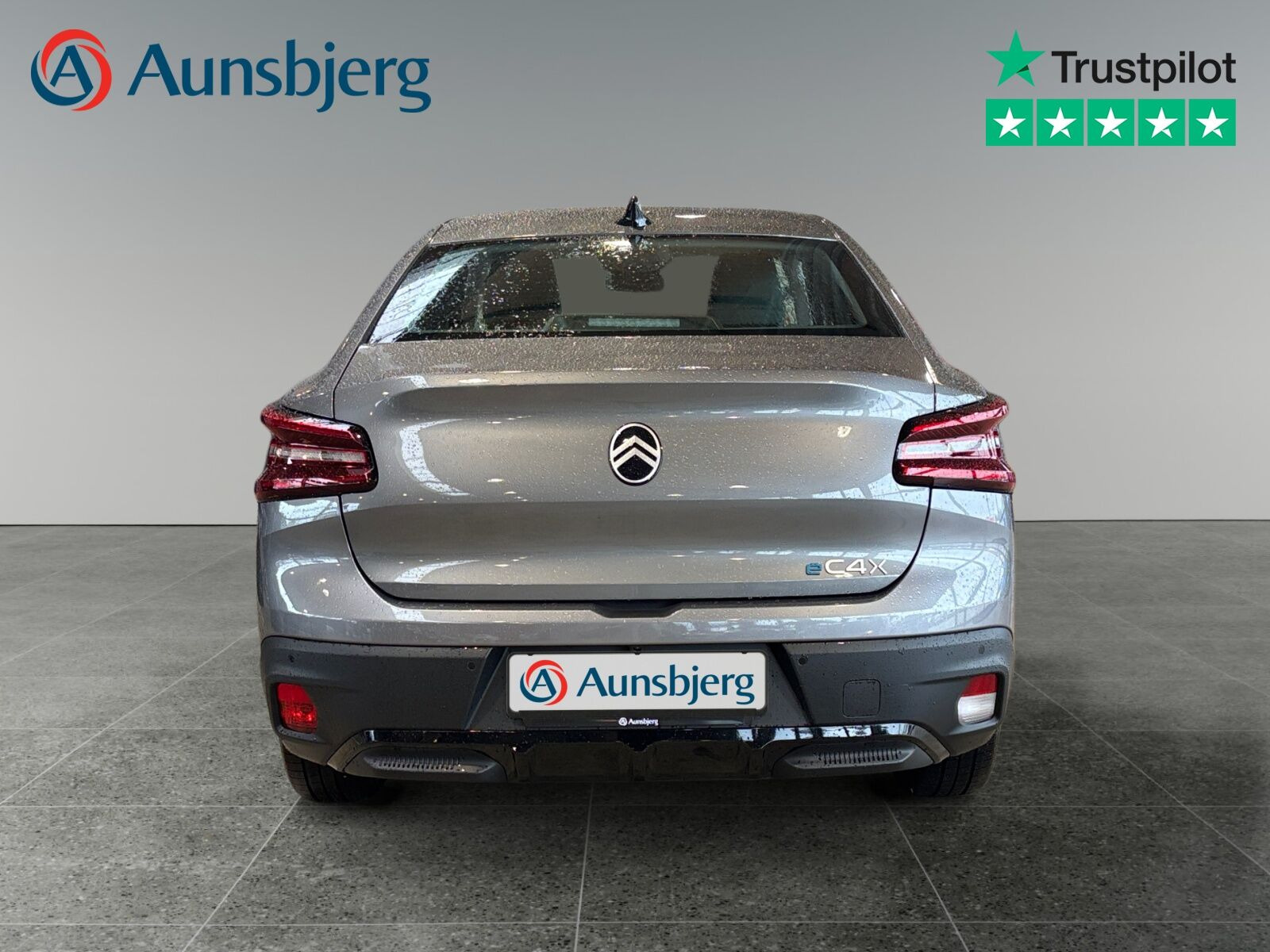 Grå Citroën ë-C4 X fra 2025
