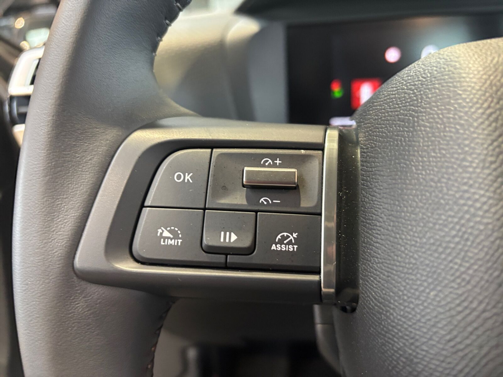 Grå Citroën ë-C4 X fra 2025