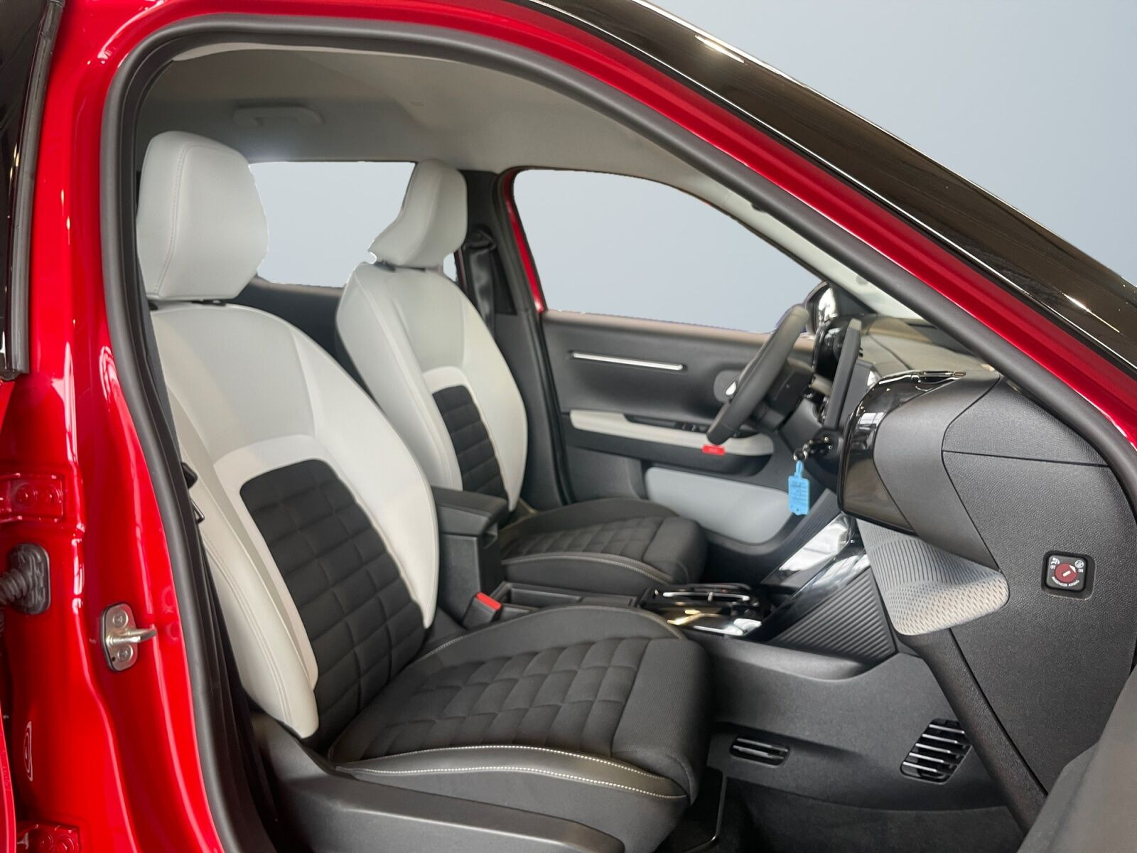 Rød Citroën e-C3 Aircross fra 2025