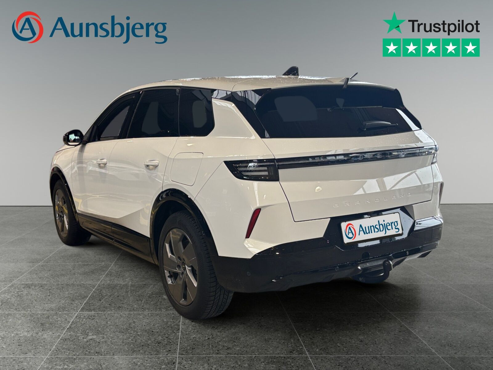 Hvid Opel Grandland-e fra 2025