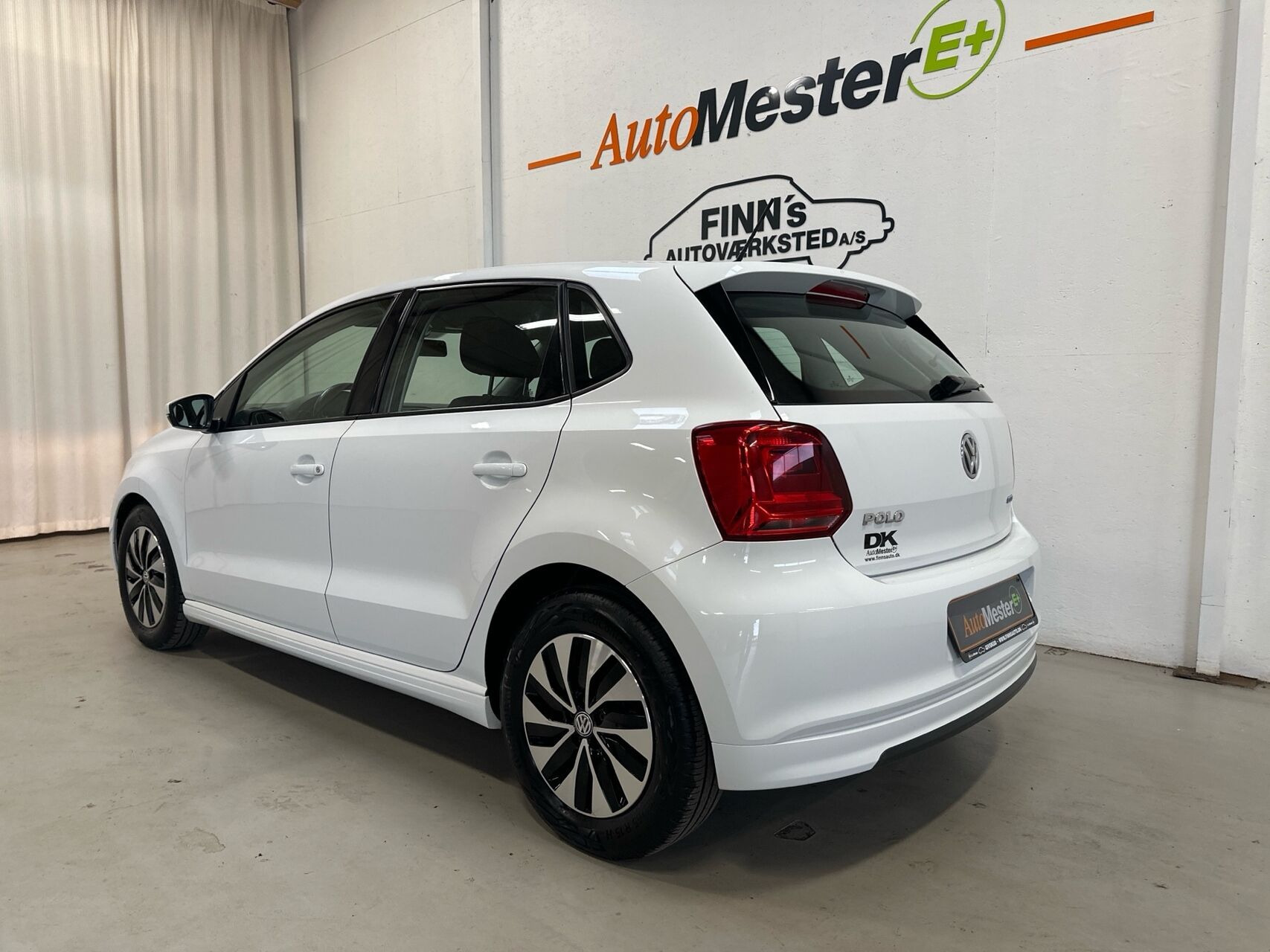 Hvid VW Polo fra 2016