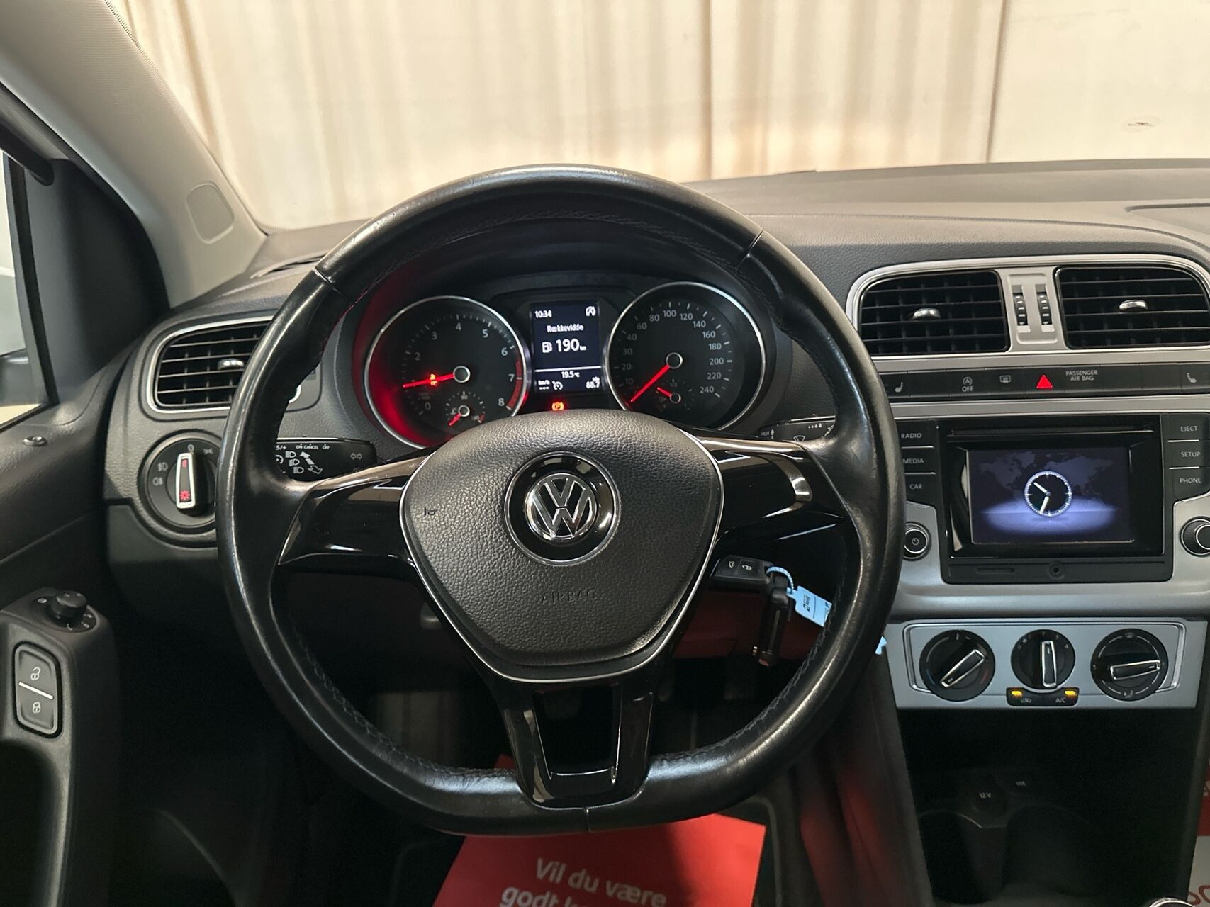 Hvid VW Polo fra 2016