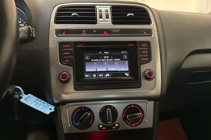 Hvid VW Polo fra 2016