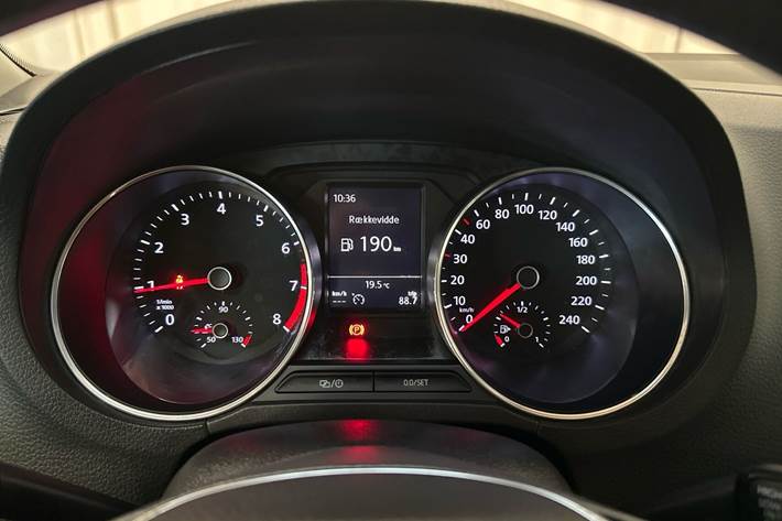 Hvid VW Polo fra 2016