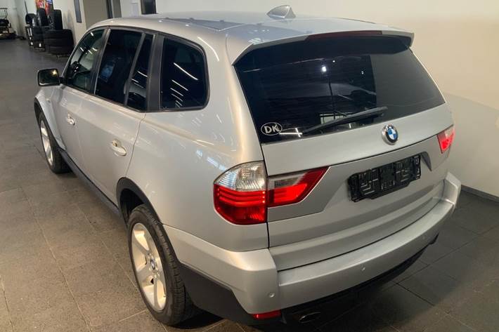 Sølv BMW X3 fra 2007