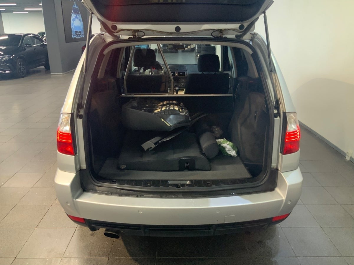 Sølv BMW X3 fra 2007