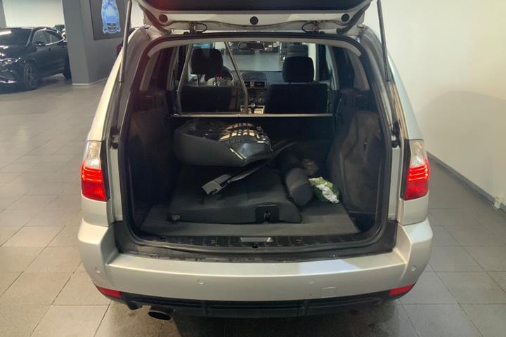 Sølv BMW X3 fra 2007