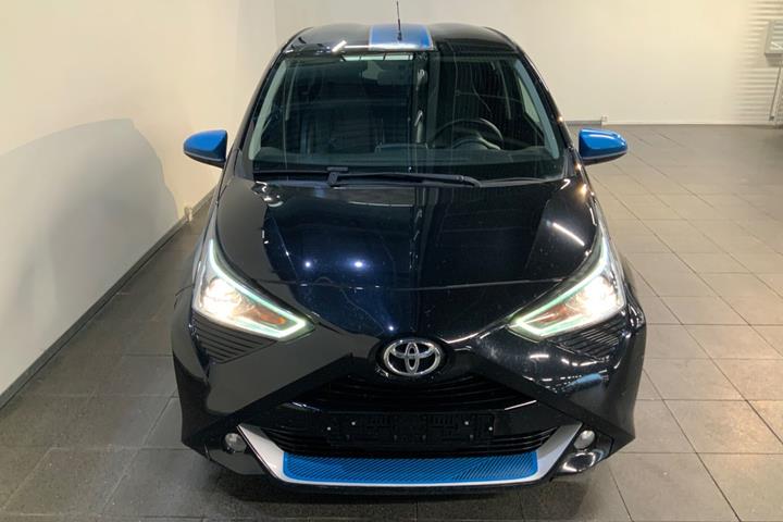 Sort Toyota Aygo fra 2018