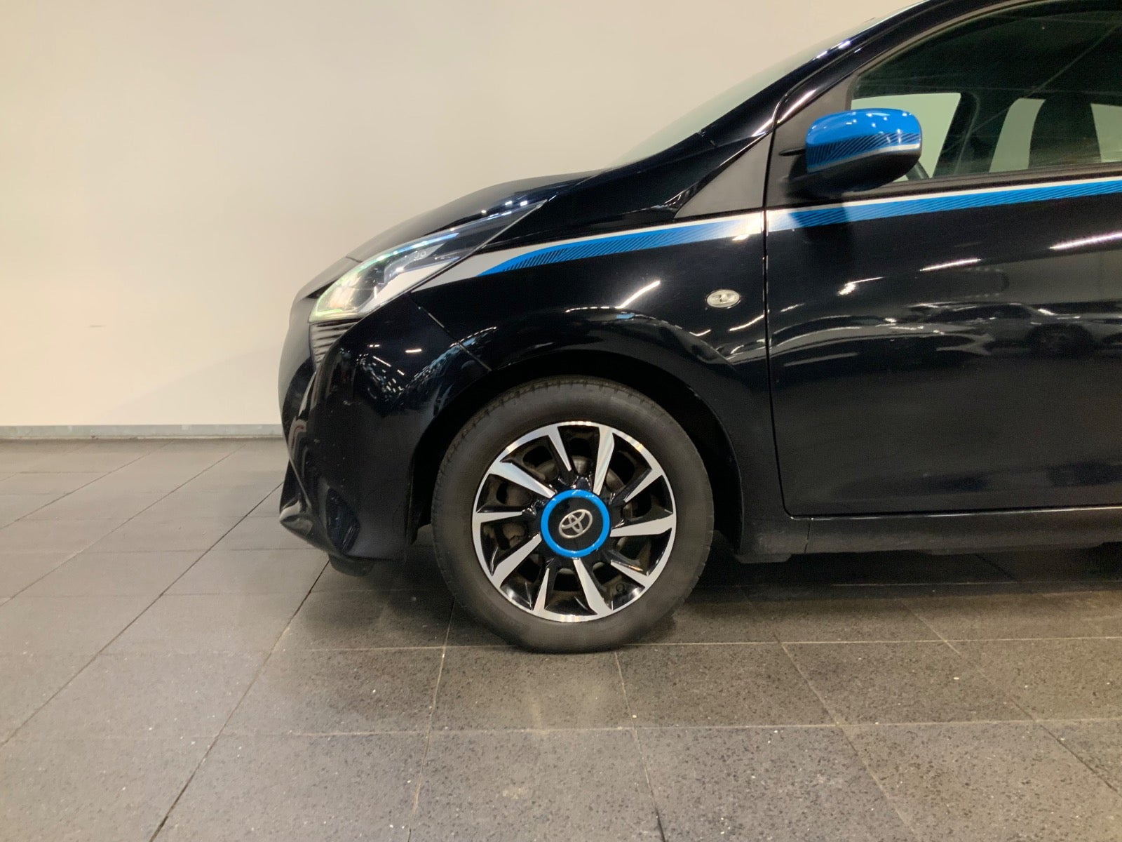 Sort Toyota Aygo fra 2018