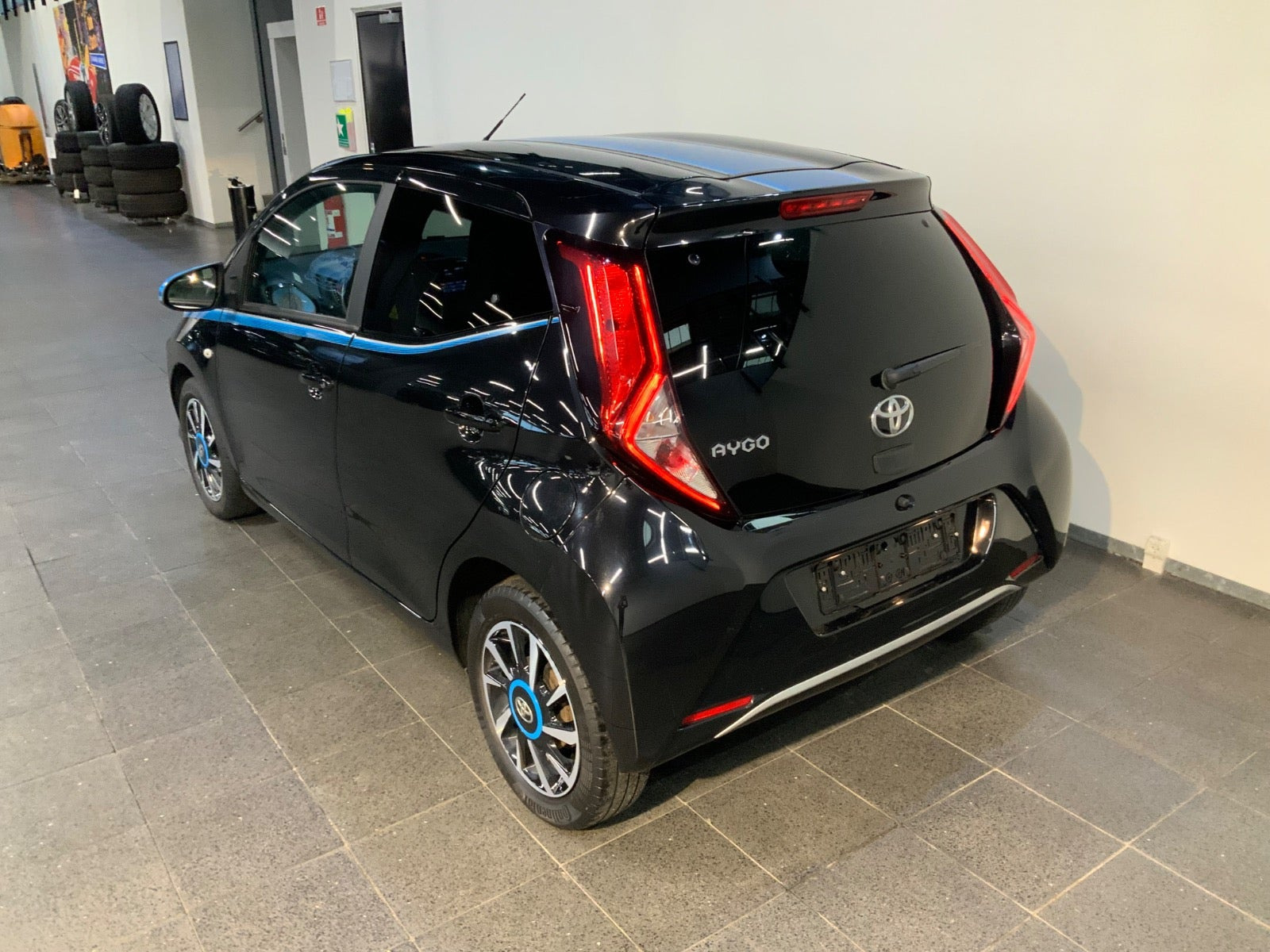 Sort Toyota Aygo fra 2018