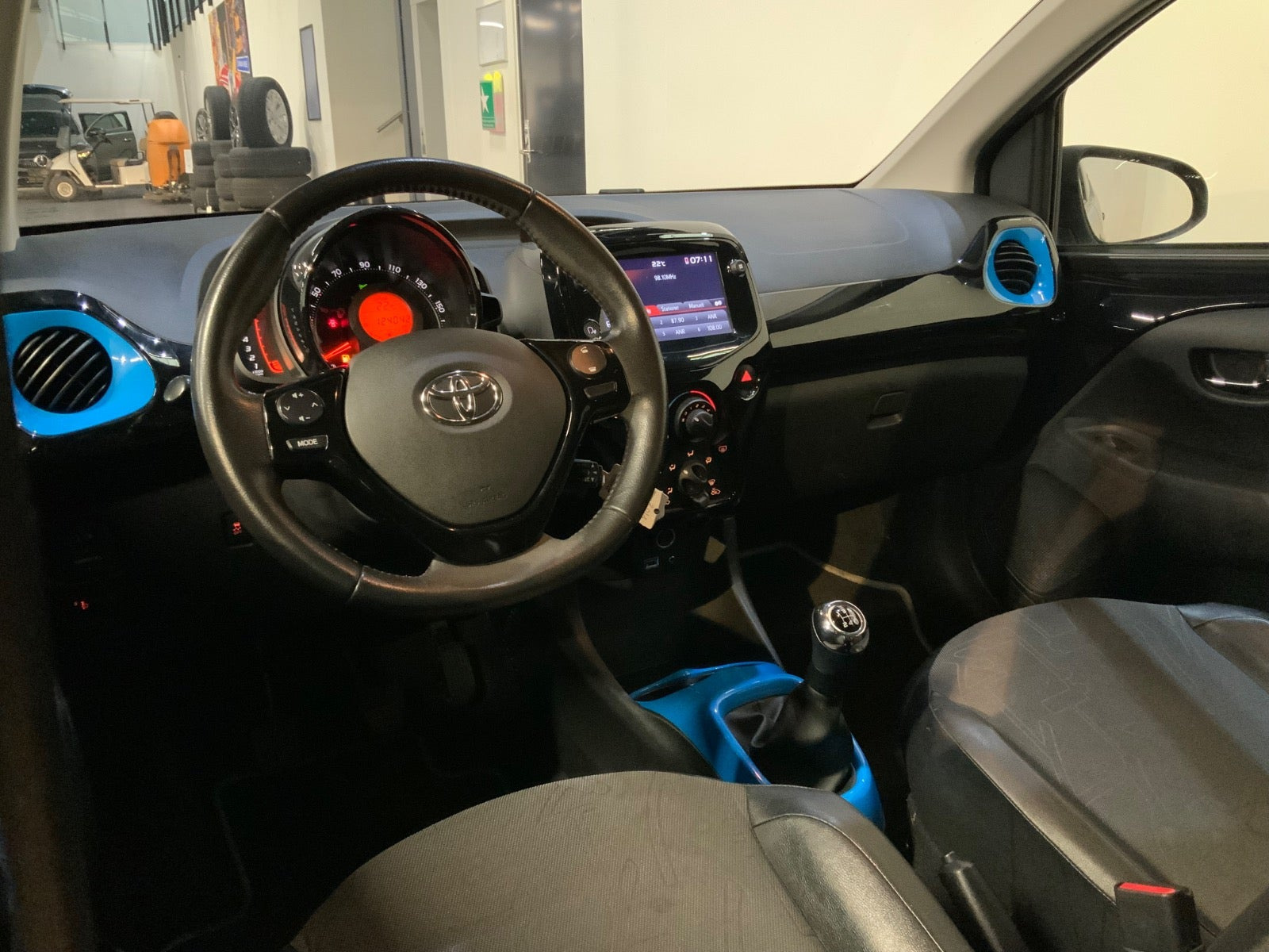 Sort Toyota Aygo fra 2018