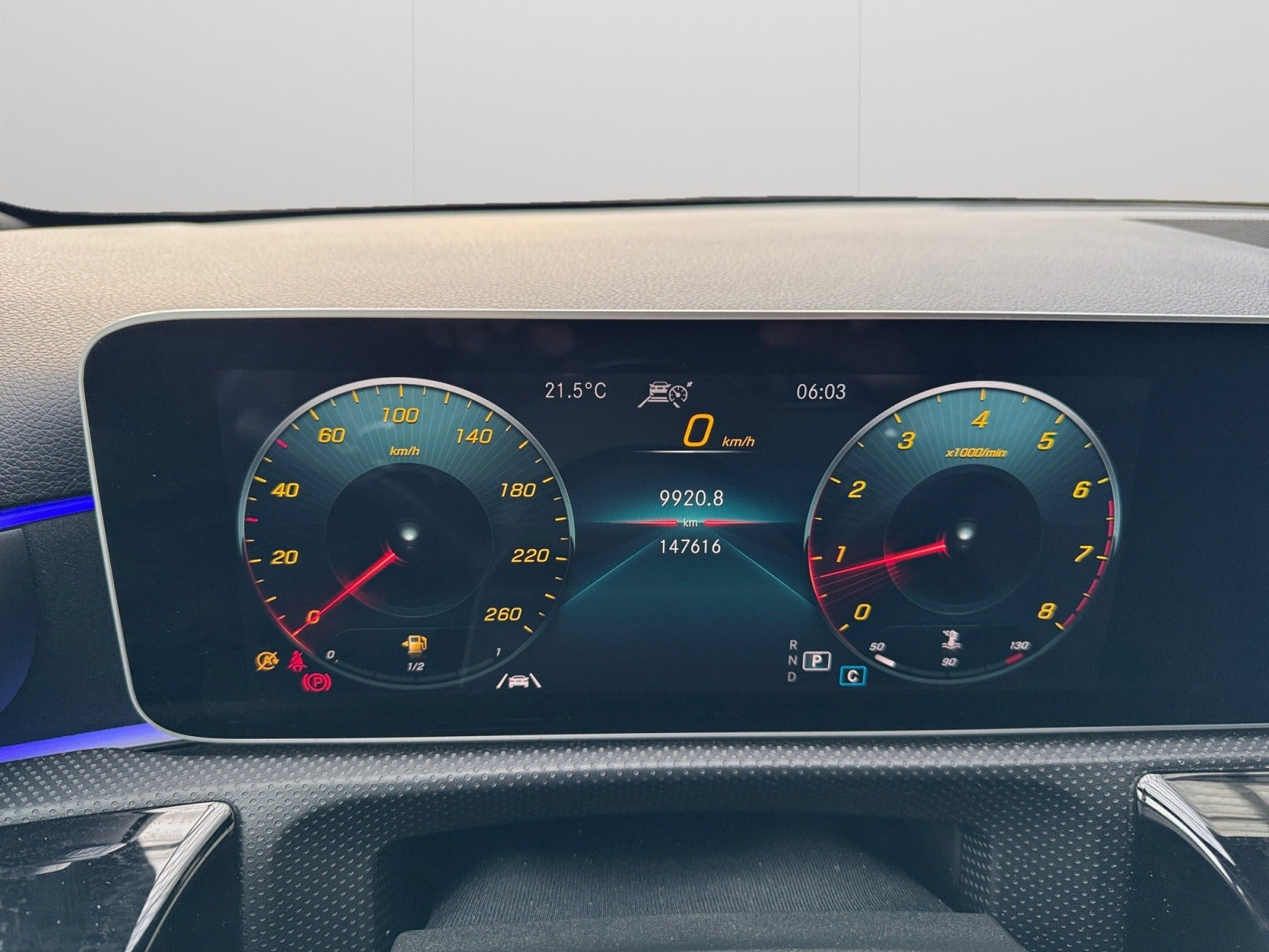 Rød Mercedes A220 fra 2019