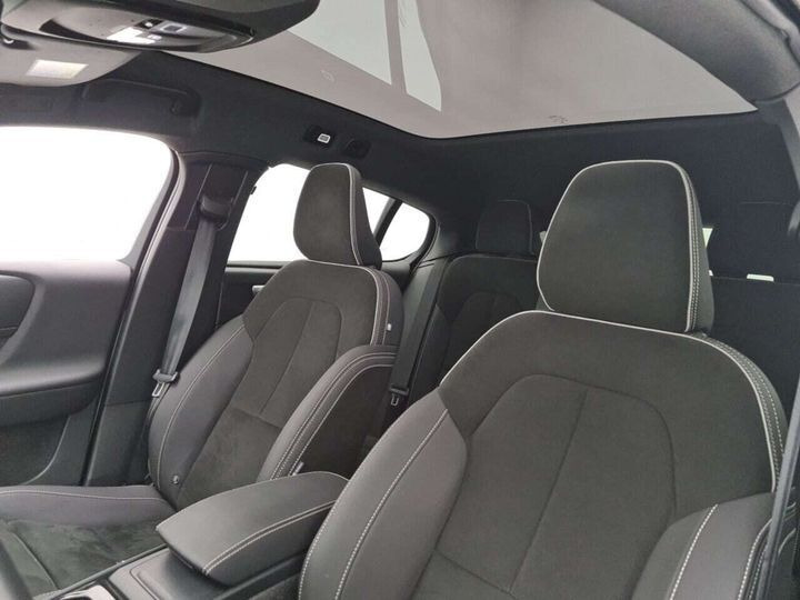 Hvid Volvo C40 fra 2021