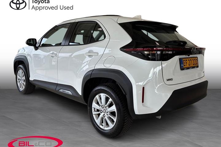 Hvid Toyota Yaris Cross fra 2025