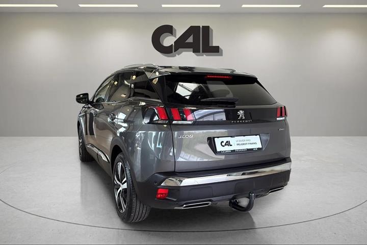 Grå Peugeot 3008 fra 2018