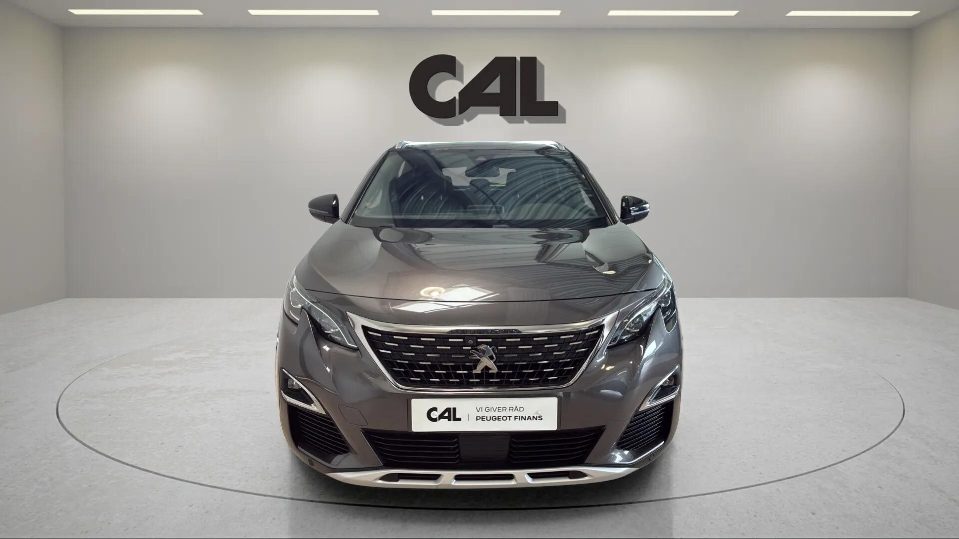 Grå Peugeot 3008 fra 2018