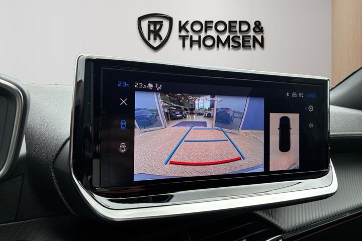 Grå Peugeot e-2008 fra 2025