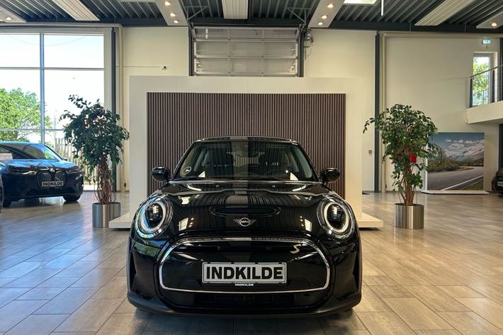 Sort Mini Cooper fra 2024