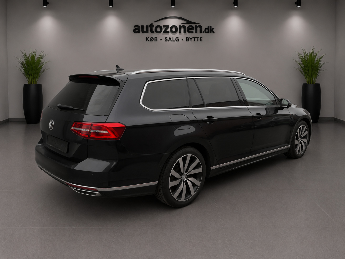 Sort VW Passat fra 2018