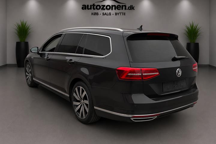 Sort VW Passat fra 2018
