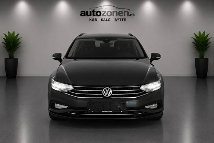 Grå VW Passat fra 2020