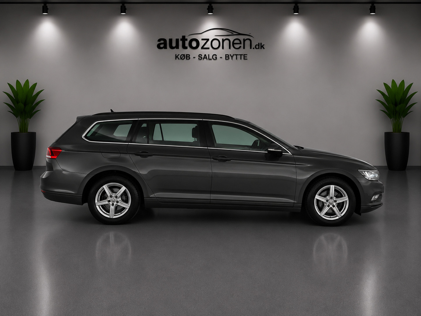 Grå VW Passat fra 2020