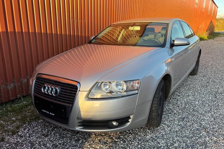 undefined Audi A6 fra 2005 set udefra
