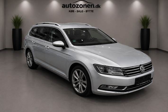 Sølv VW Passat fra 2013