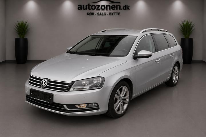 Sølv VW Passat fra 2013