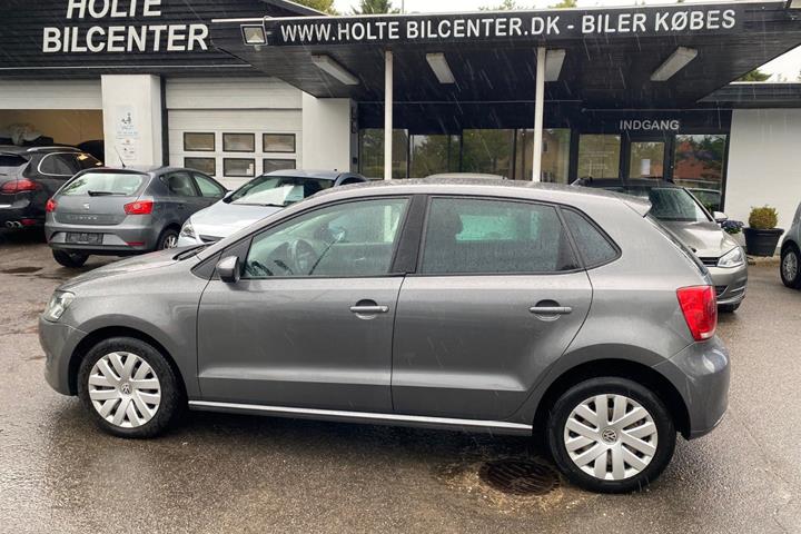 Grå VW Polo fra 2014