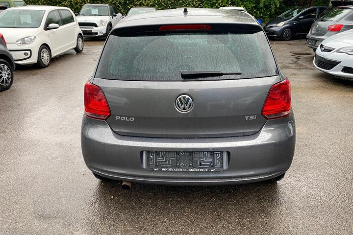 Grå VW Polo fra 2014
