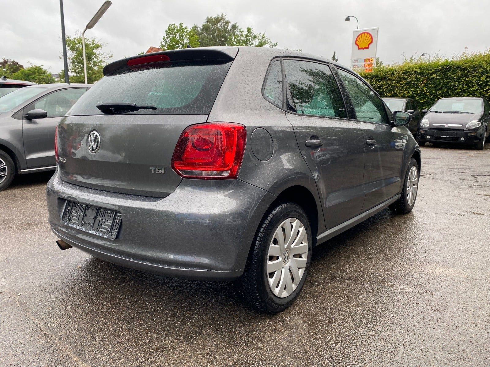 Grå VW Polo fra 2014