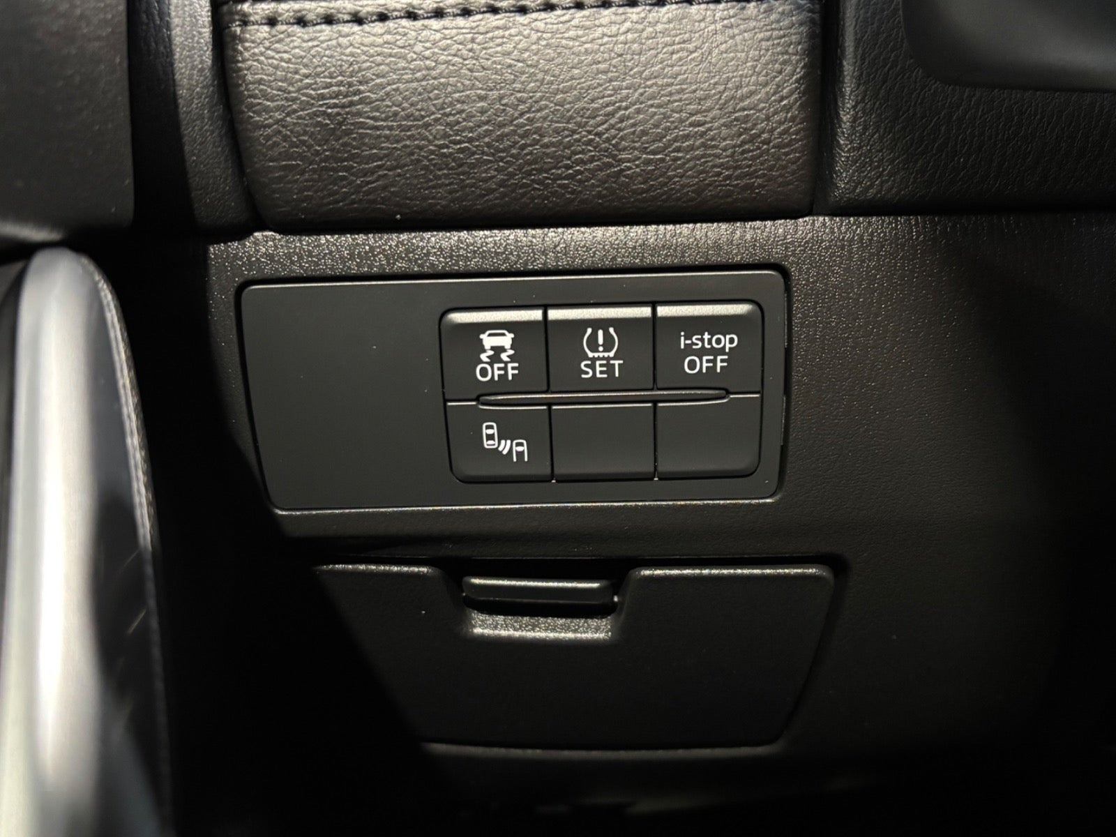 undefined Mazda 6 fra 2015