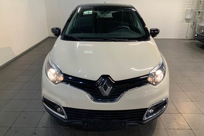 Beige Renault Captur fra 2016