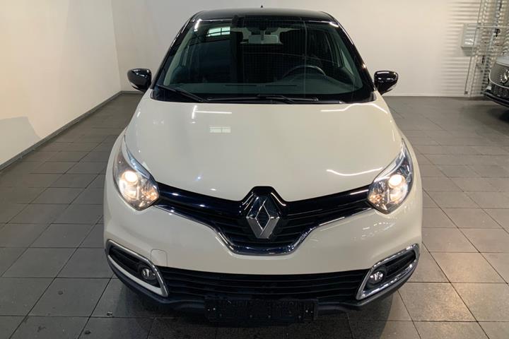 Beige Renault Captur fra 2016
