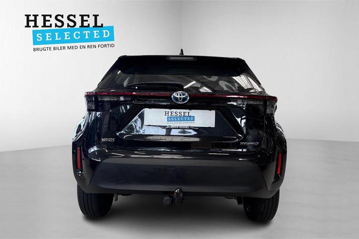 Sort Toyota Yaris Cross fra 2023