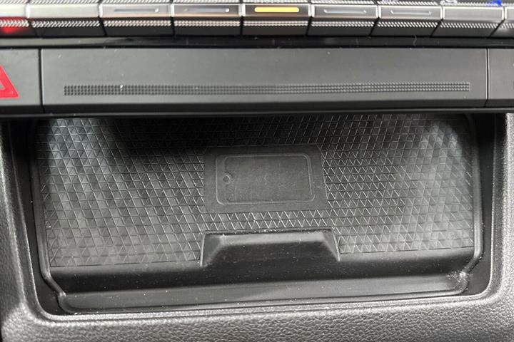Hvid Renault Megane E-Tech fra 2023