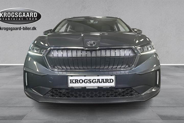Grå Skoda Enyaq fra 2021
