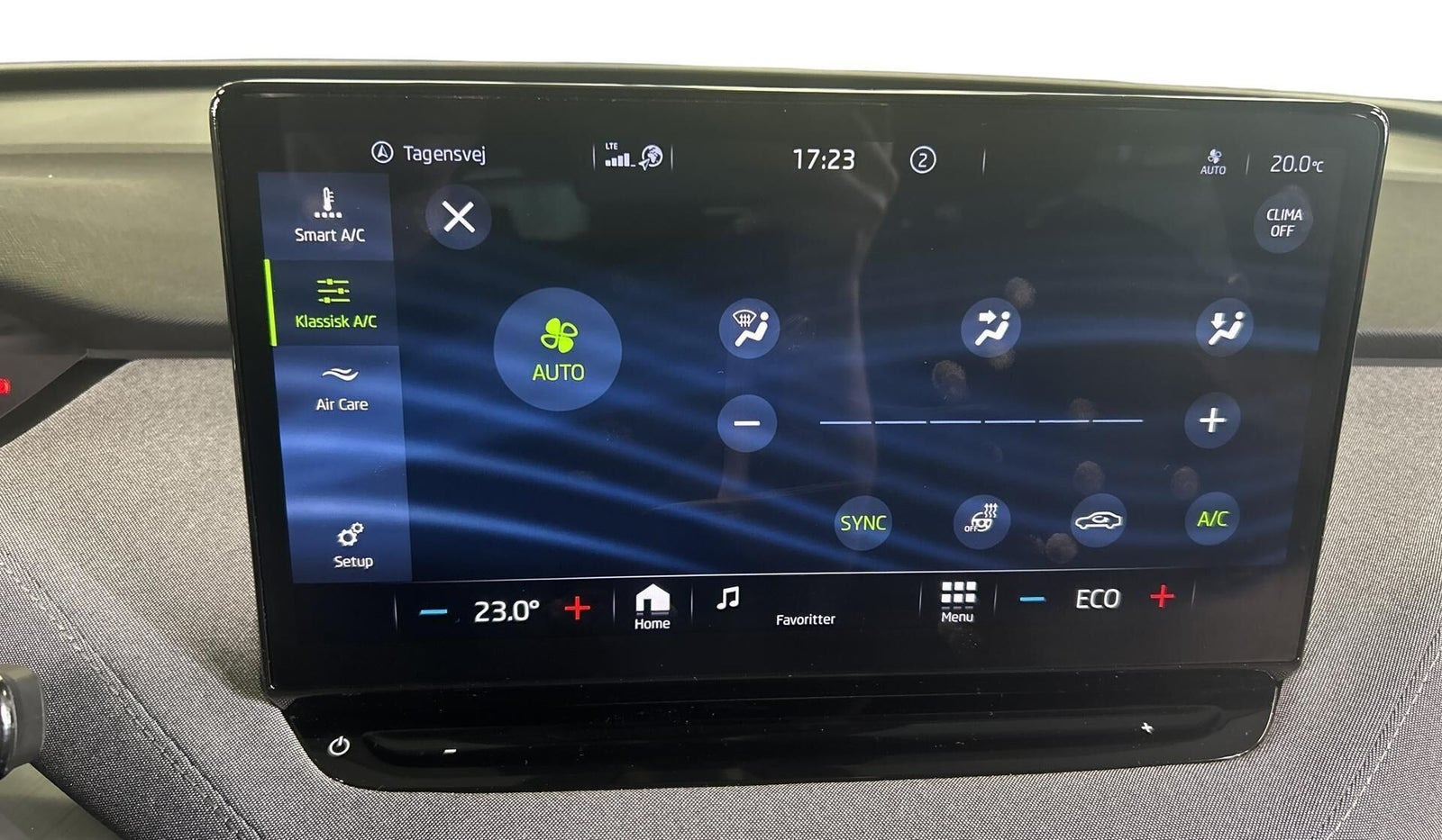 Grå Skoda Enyaq fra 2021