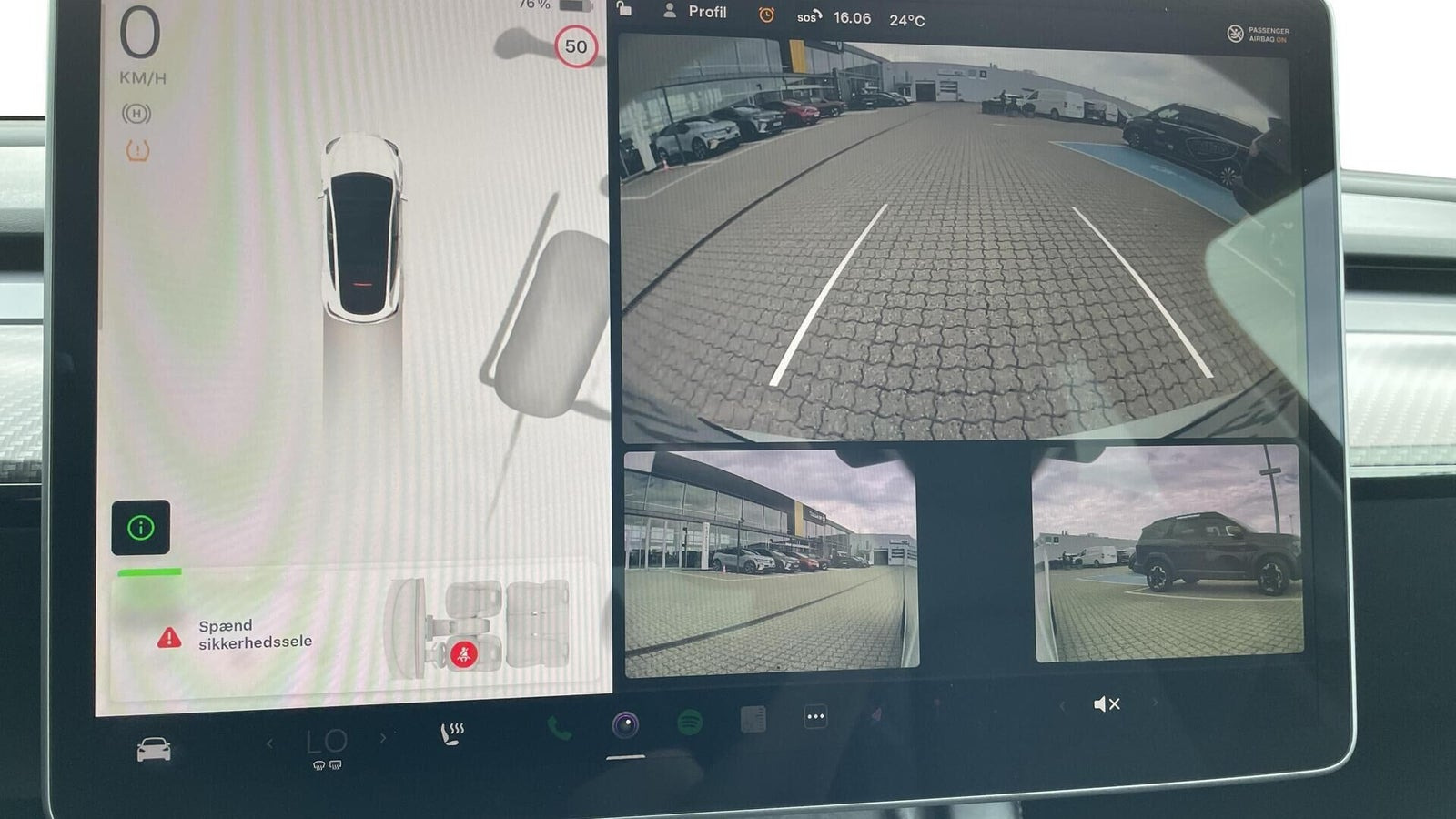 Hvid Tesla Model Y fra 2022