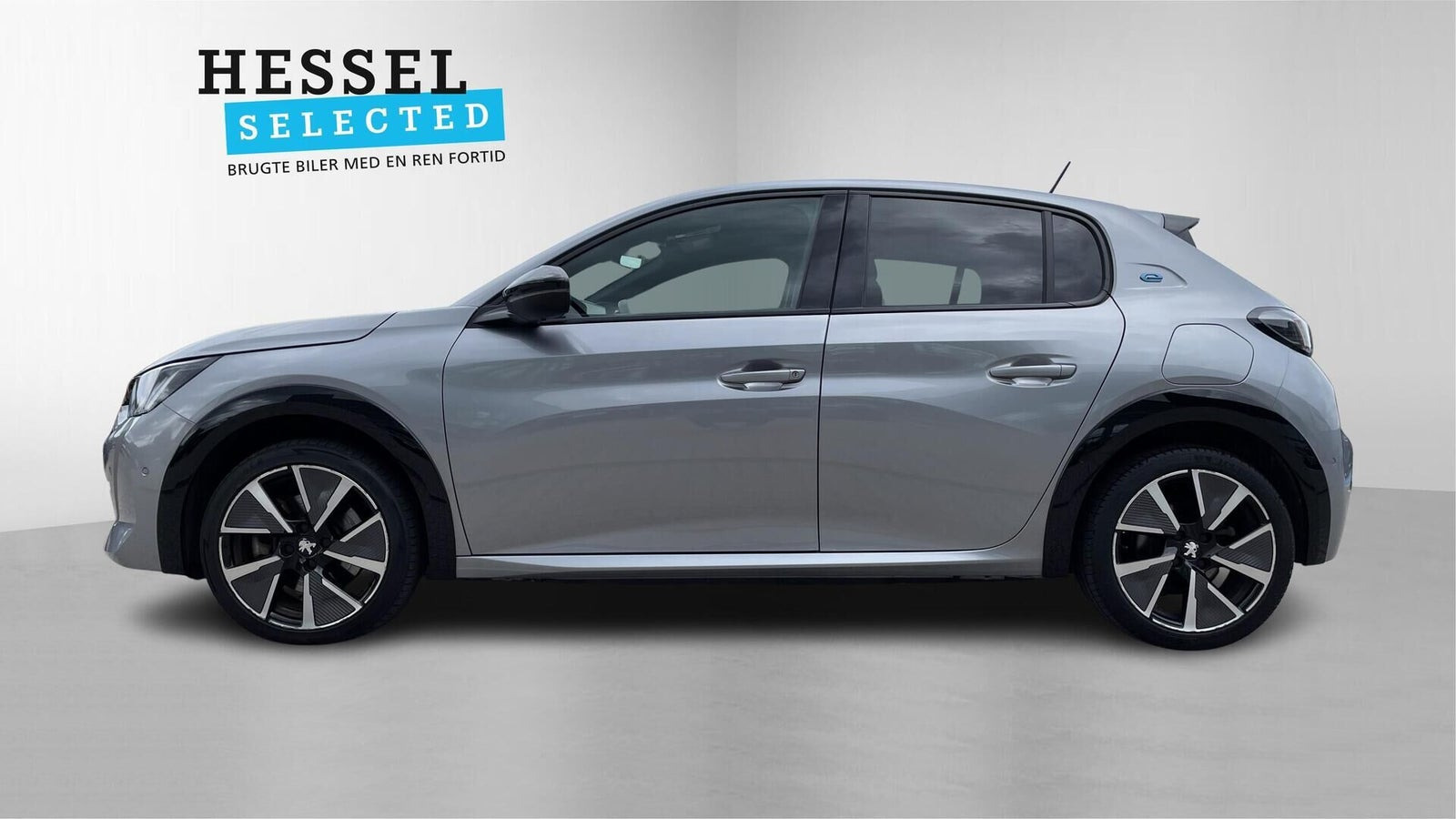 Sølv Peugeot e-208 fra 2022