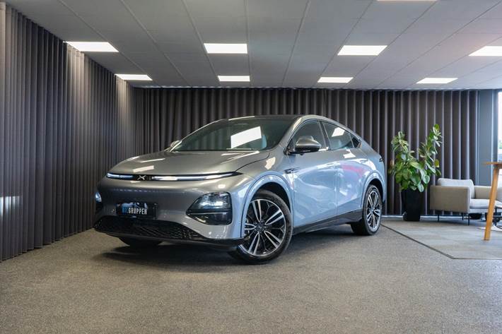 Sølv Xpeng G6 fra 2025