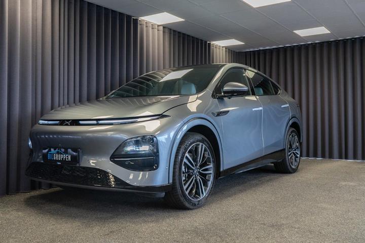 Sølv Xpeng G6 fra 2025