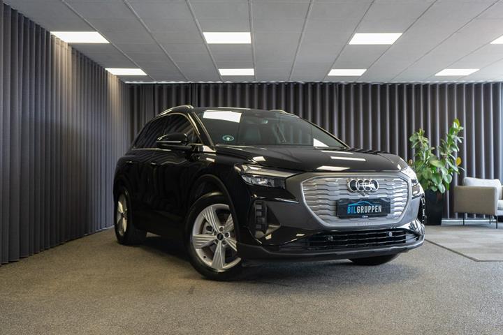 Sort Audi Q4 e-tron fra 2024