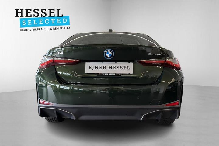 Grøn BMW i4 fra 2022