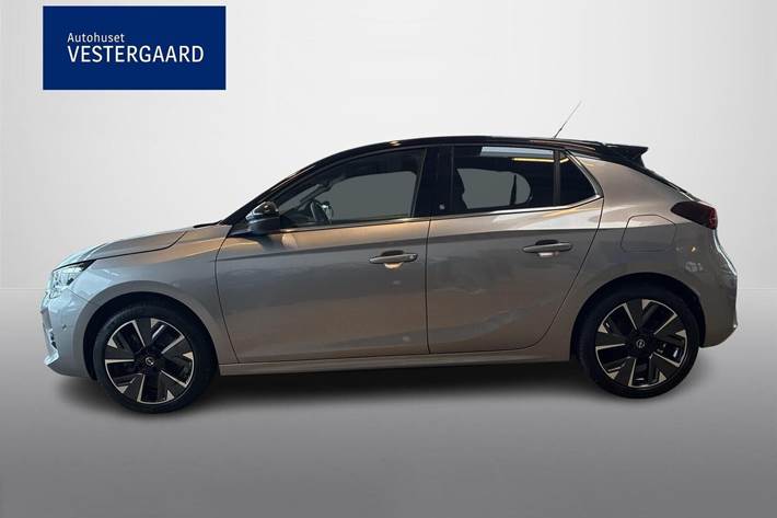 Grå Opel Corsa-e fra 2023