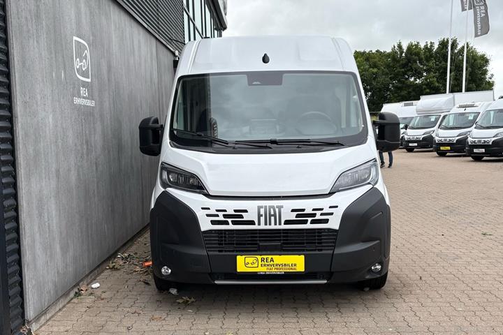 Hvid Fiat Ducato fra 2026